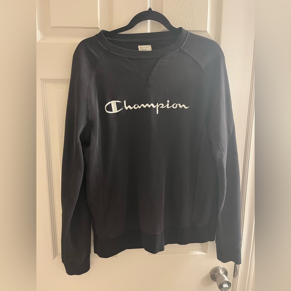 ⭐️Men’s Small Champion Sweater